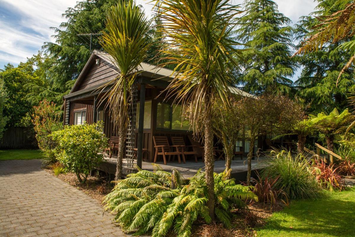 Tongariro Lodge Turangi Exterior photo